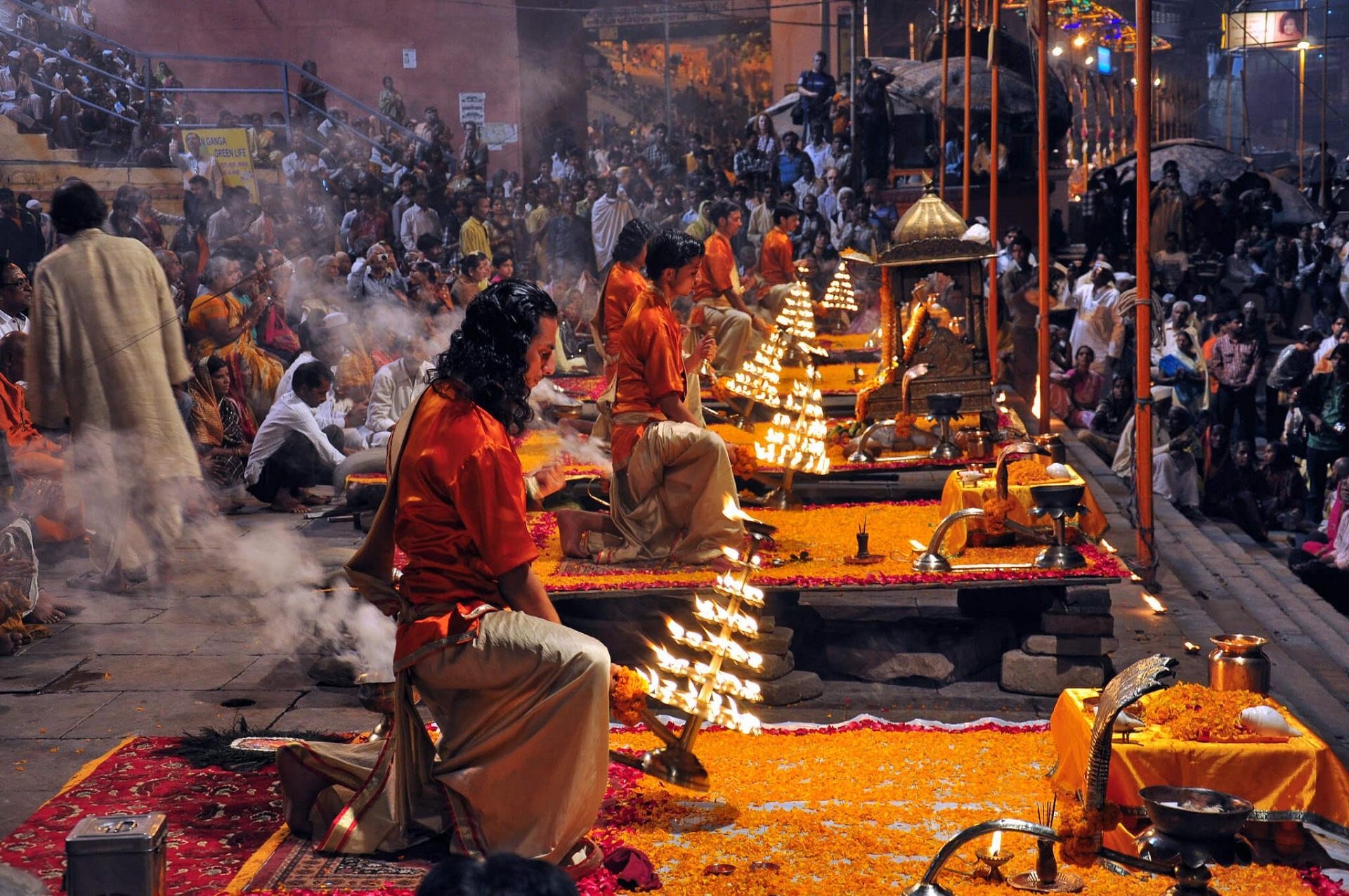 Golden Triangle Tour Package with Varanasi – 6 Days 5 Nights