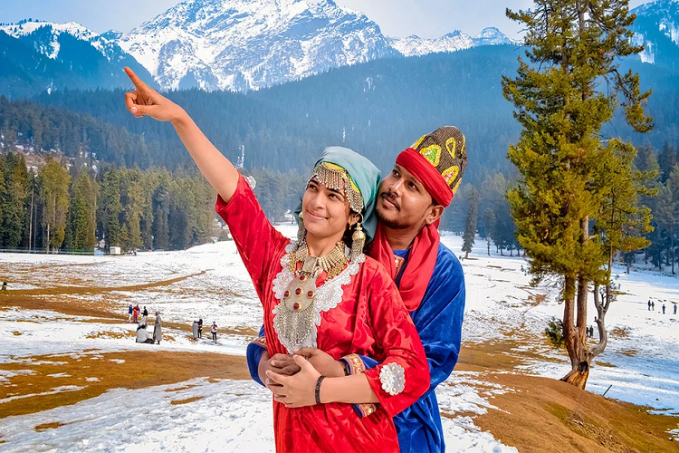 Kashmir Honeymoon Tour Package – 6 Nights, 7 Days